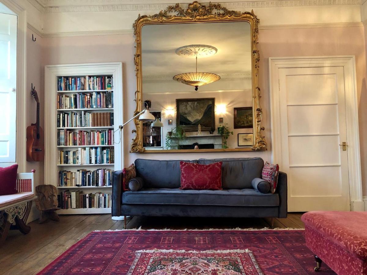 Central Apartment With Parking, Original Art And Antiques Эдинбург Экстерьер фото