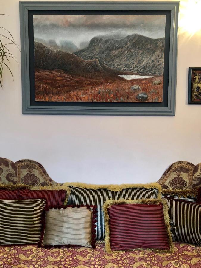 Central Apartment With Parking, Original Art And Antiques Эдинбург Экстерьер фото